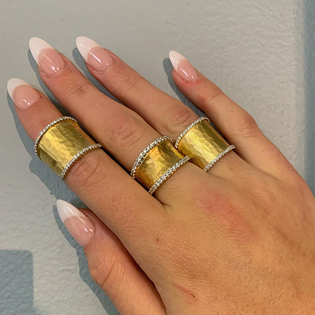 I_Reiss_gold_band_rings